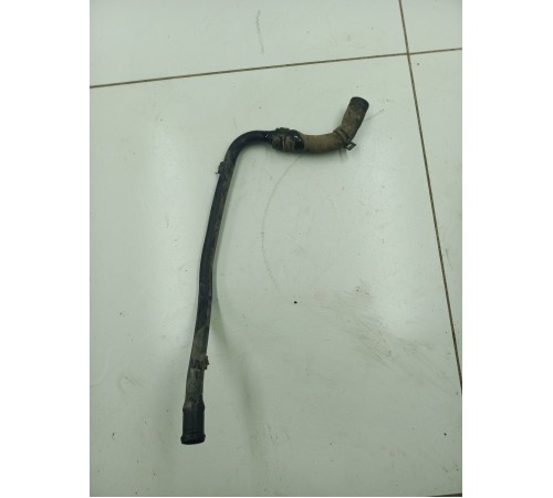 Патрубок системы охлаждения