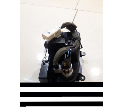 Пепельница (передняя)