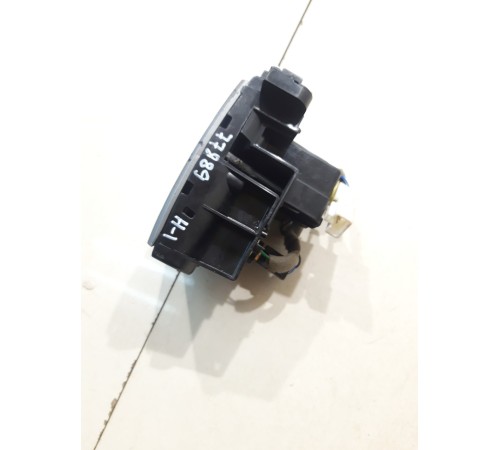 Пепельница (передняя)