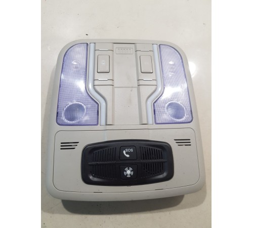 Плафон внутреннего освещения передний