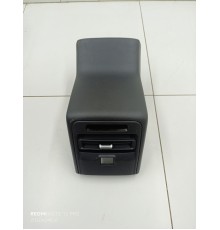 Накладка центральной консоли задняя с воздушным дефлектором