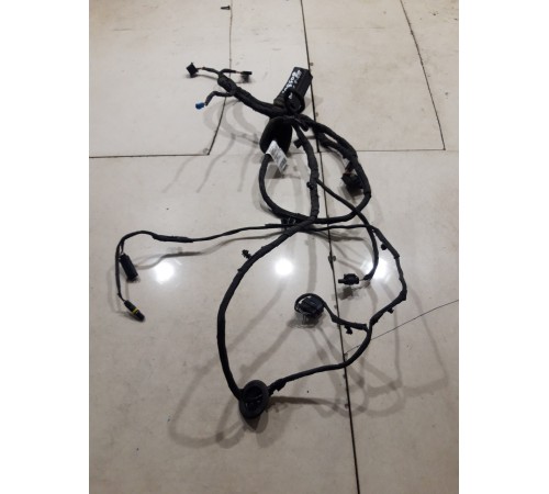 Электропроводка двери (передняя левая)