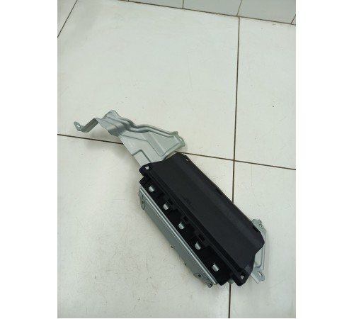 Подушка безопасности в ноги