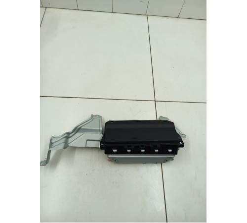 Подушка безопасности в ноги