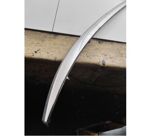 Рейлинг крыши левый