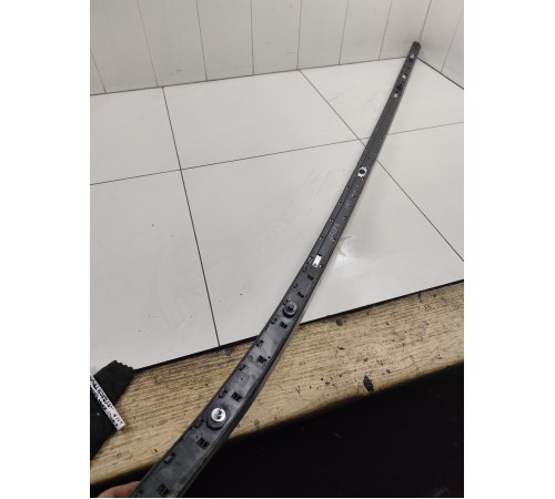 Рейлинг крыши левый