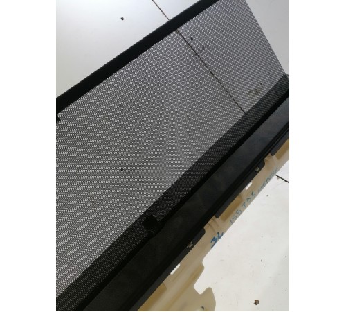 Шторка двери задняя левая