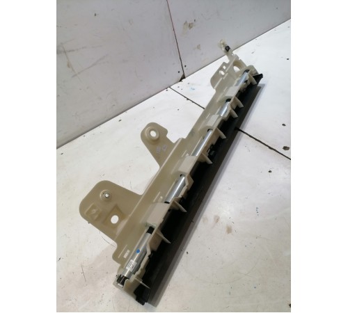 Шторка двери задняя левая