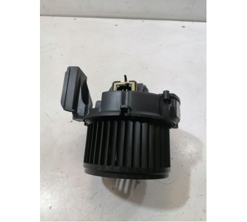 Моторчик отопителя печки