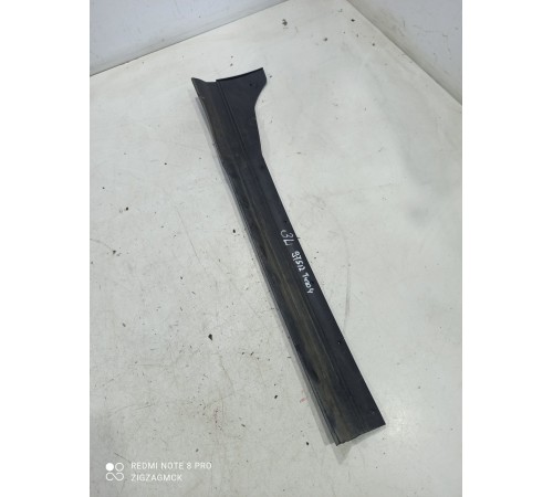 Уплотнитель двери(задний левый)