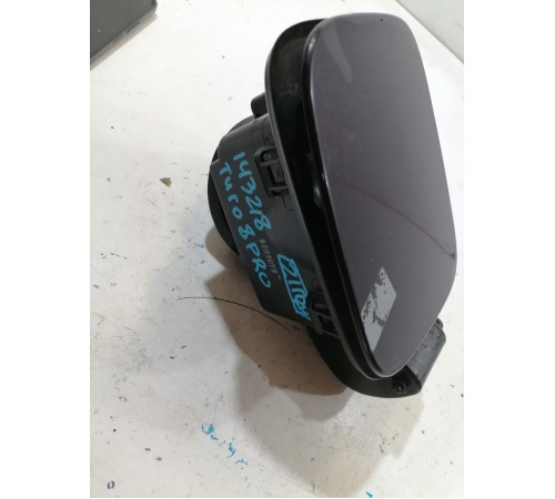 Лючок топливного бака