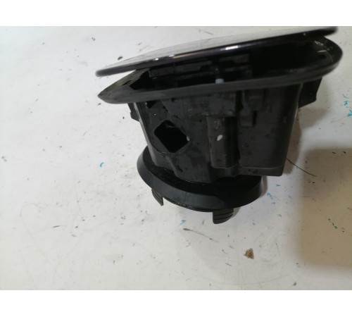 Лючок топливного бака