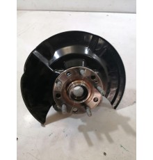 Кулак поворотный передний правый