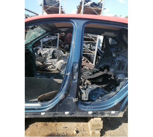 Порог левый с центральной стойкой