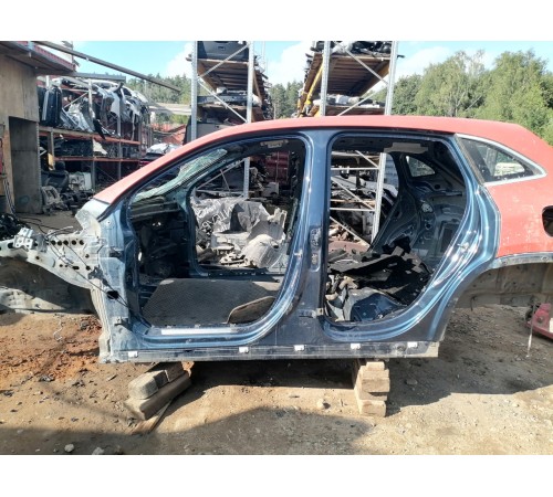 Порог левый с центральной стойкой