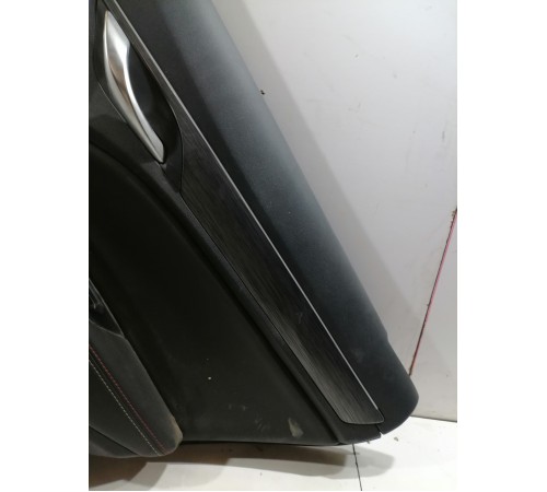 Обшивка двери задняя правая