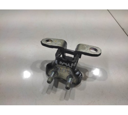 Петля двери (задняя, правая, верхняя)