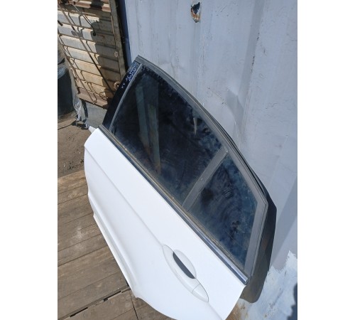 Дверь задняя левая в сборе