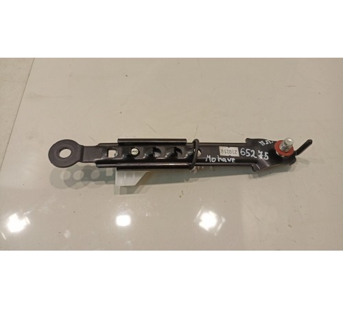 Регулятор высоты ремня безопасности (передний, правый)