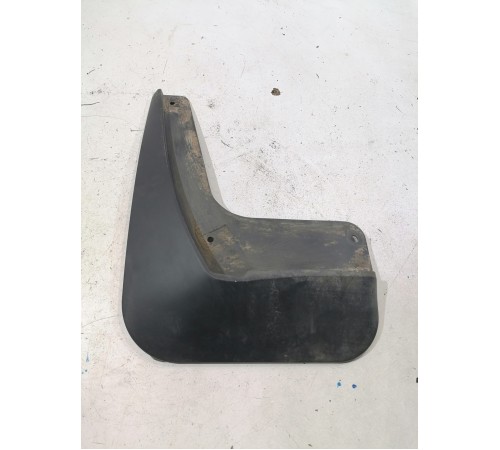 Брызговик задний левый