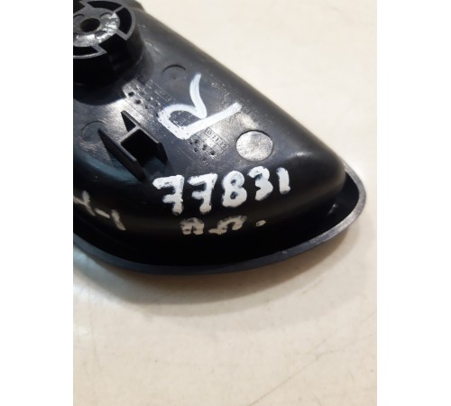 Накладка ручки двери (передняя,правая, внутренняя)