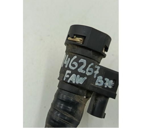 Патрубок газов воздушного фильтра