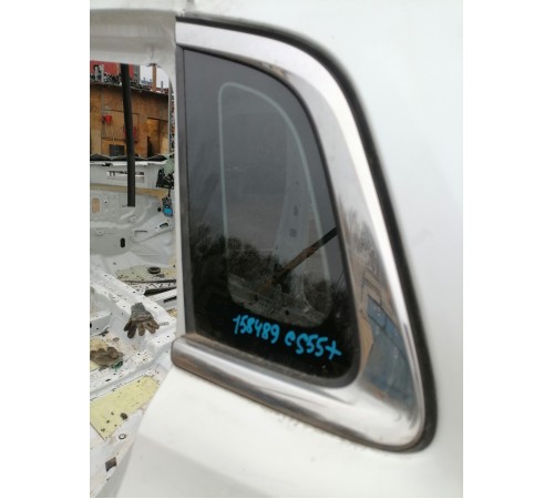 Глухое стекло кузова левое, форточка