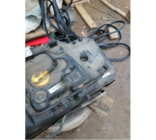 Бак топливный