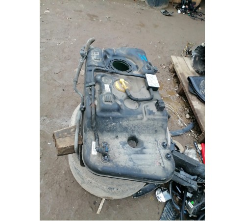 Бак топливный