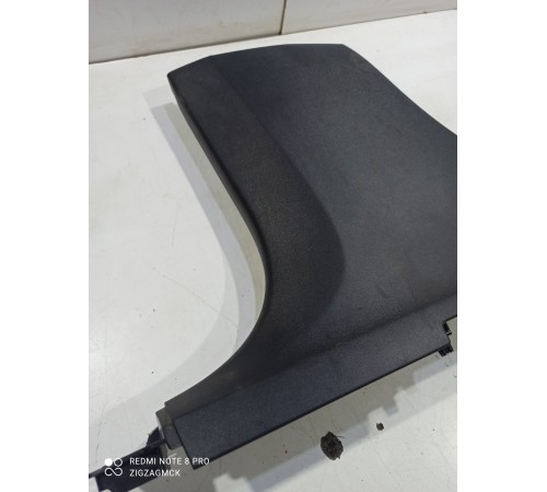 Обшивка центральной стойки(левая нижняя)