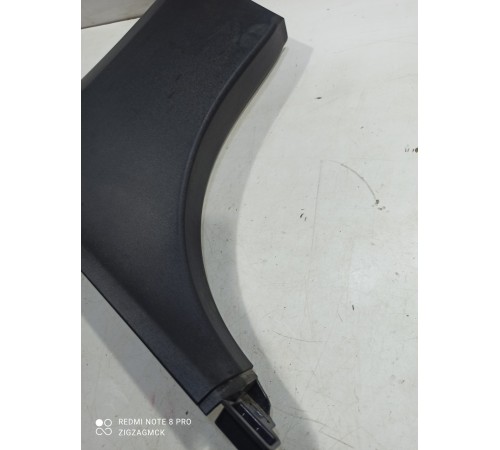 Обшивка центральной стойки(левая нижняя)