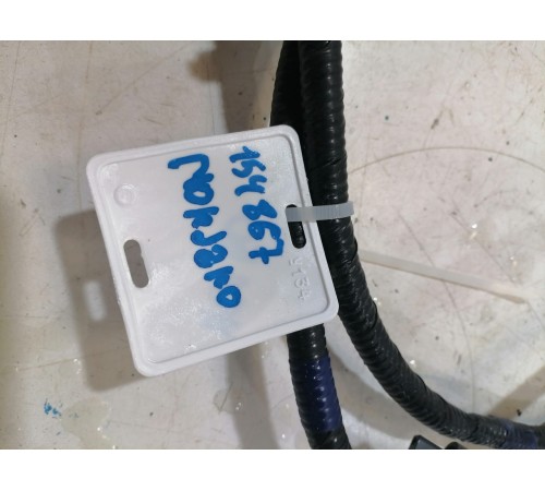 Проводка форсунок омывателя