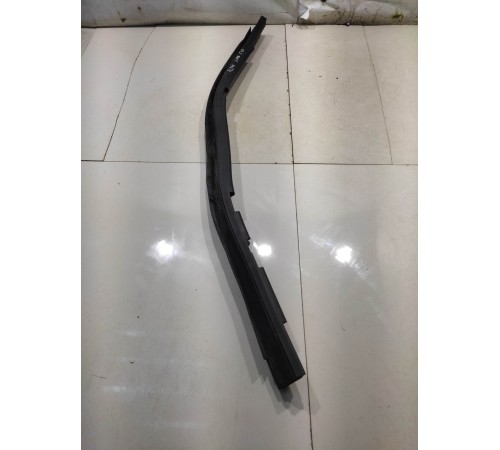 Уплотнитель капота(задний)