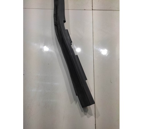 Уплотнитель капота(задний)