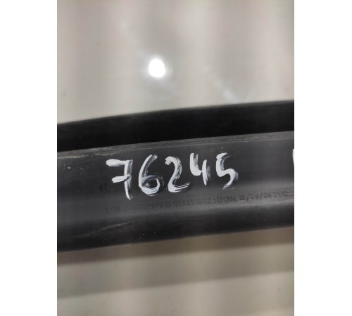 Уплотнитель капота(задний)