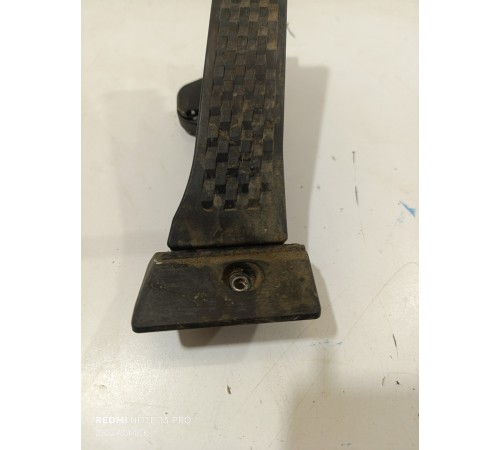 Педаль газа