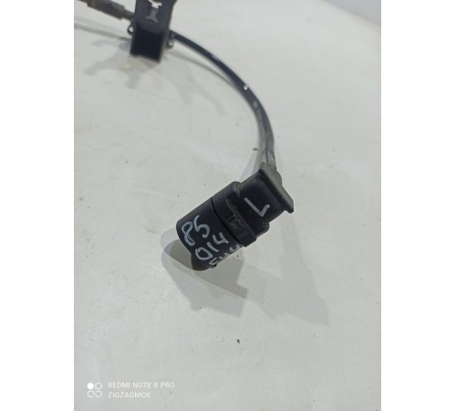 Электронный трос ручного тормоза задний