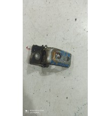 Петля двери(передняя левая верхняя)