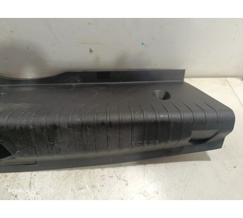 Накладка замка багажника