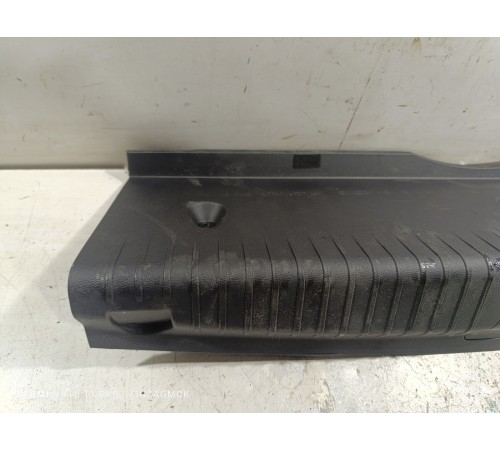 Накладка замка багажника