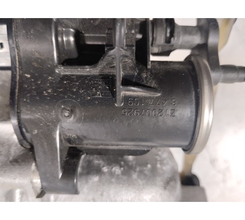 Впускной коллектор с клапаном