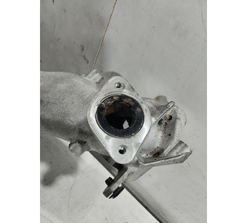 Впускной коллектор с клапаном