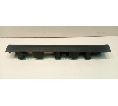 Накладка порога передняя правая