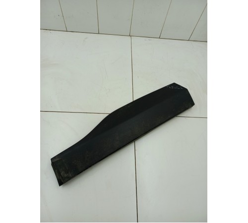 Молдинг двери задний правый уценка