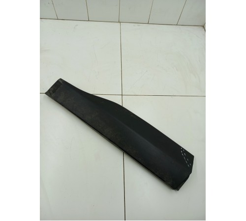 Молдинг двери задний правый уценка