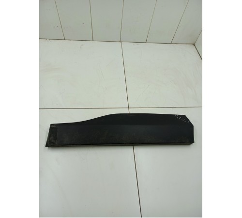 Молдинг двери задний правый уценка