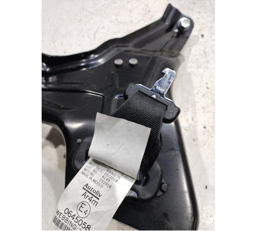 Ремень безопасности (задний левый)