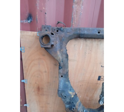 Балка (подрамник) передний