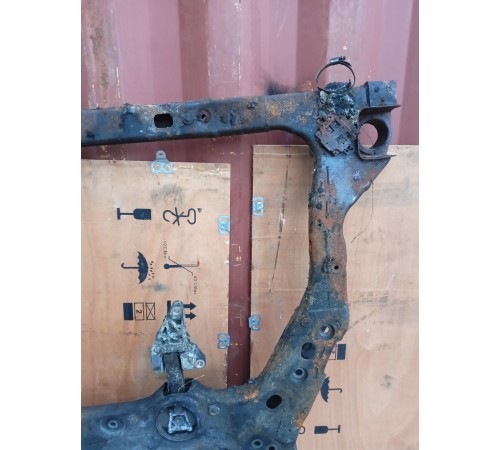 Балка (подрамник) передний