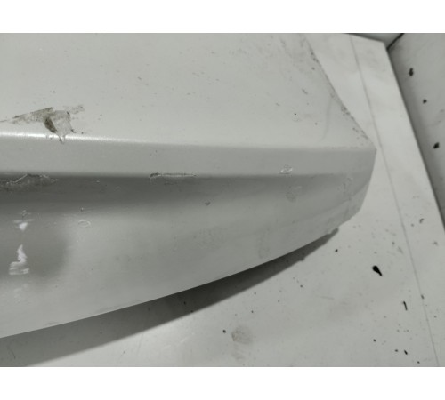 Спойлер крышки багажника